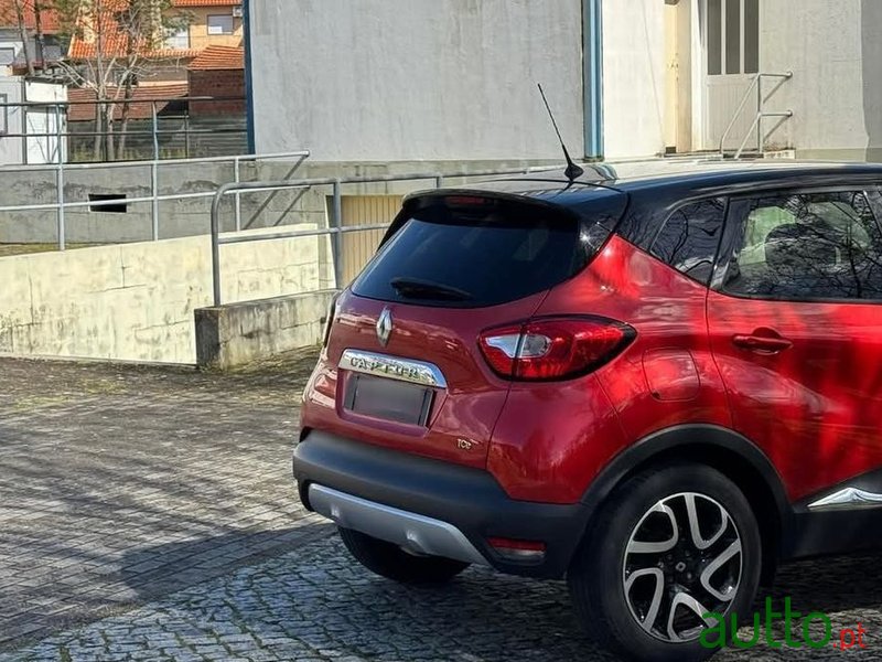 2015' Renault Captur photo #5