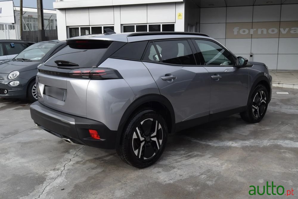 2024' Peugeot 2008 photo #4