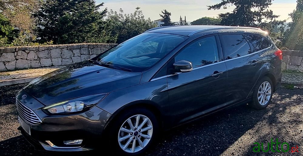 2017' Ford Focus Sw photo #1