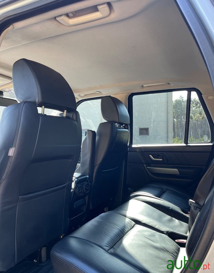 2009' Land Rover Range Rover Sport photo #6