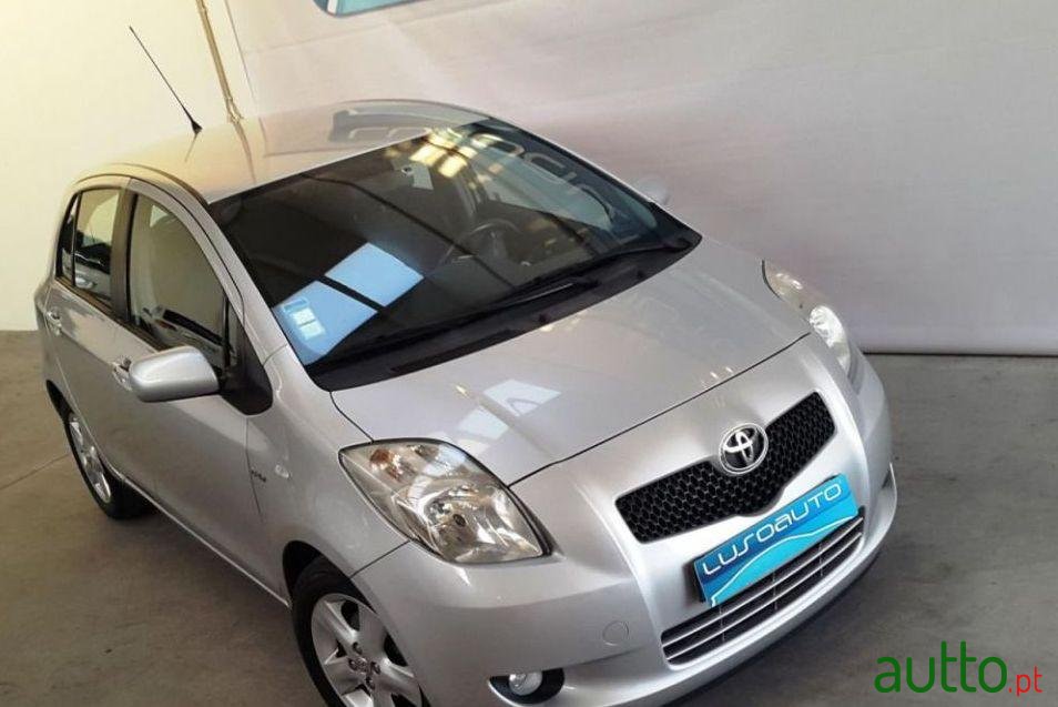 2006' Toyota Yaris photo #4