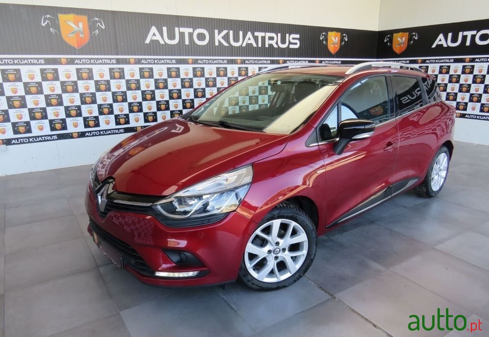 2018' Renault Clio Sport Tourer photo #1