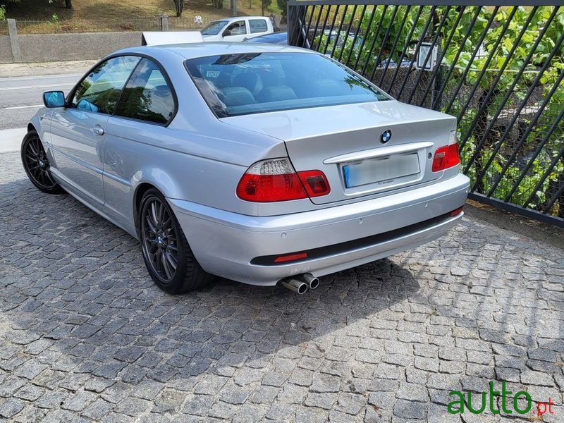 2005' BMW 320 photo #3