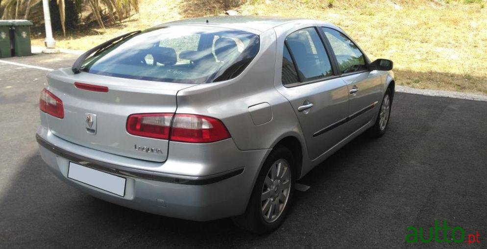 2005' Renault Laguna photo #1