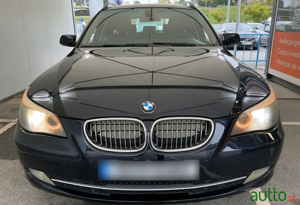 2008' BMW Série 5 D photo #1