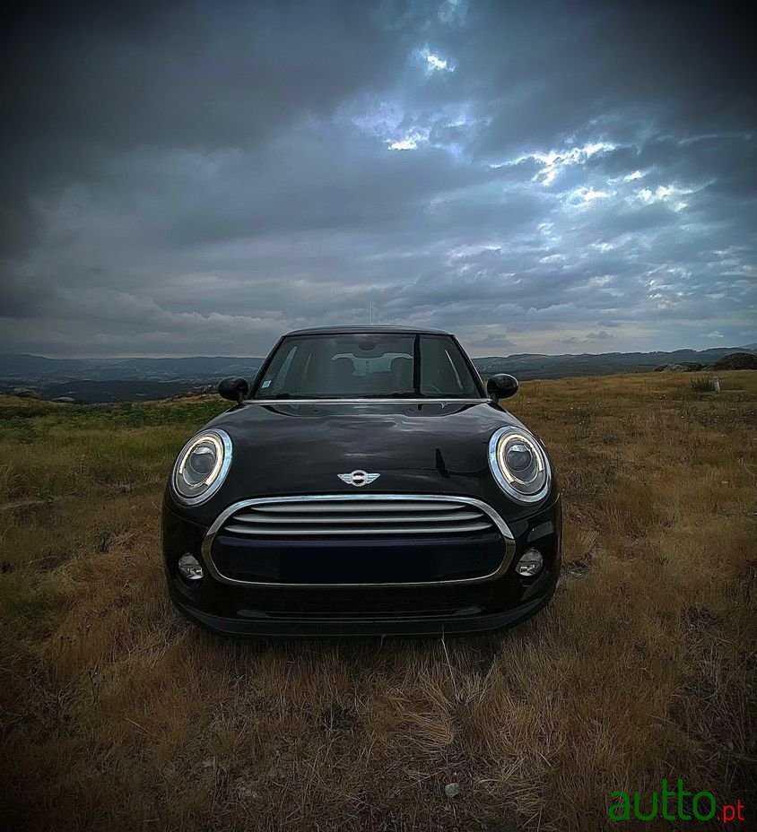 2015' MINI Cooper D 3 Portas photo #3