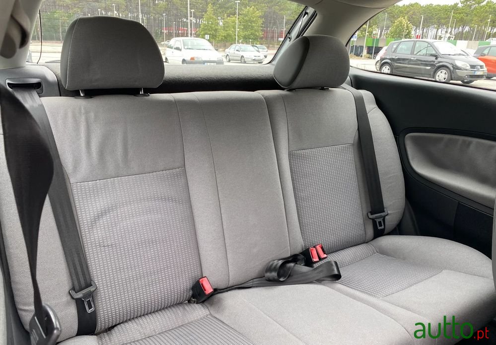 2004' SEAT Ibiza 1.4 Tdi Reference photo #5