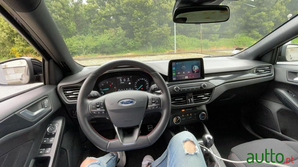 2019' Ford Focus photo #3