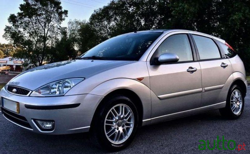 2003' Ford Focus 1.8 Tdci 115Cv Ghia Plus photo #2