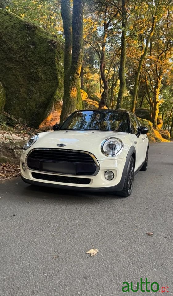 2016' MINI Coupé photo #3