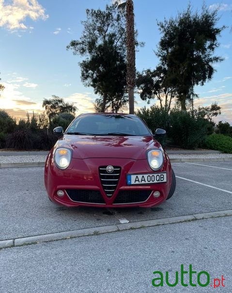 2011' Alfa Romeo MiTo photo #6