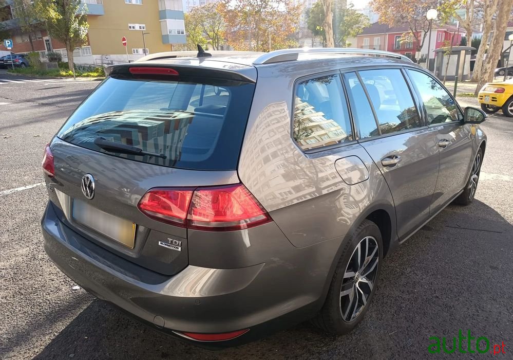 2017' Volkswagen Golf Variant photo #4