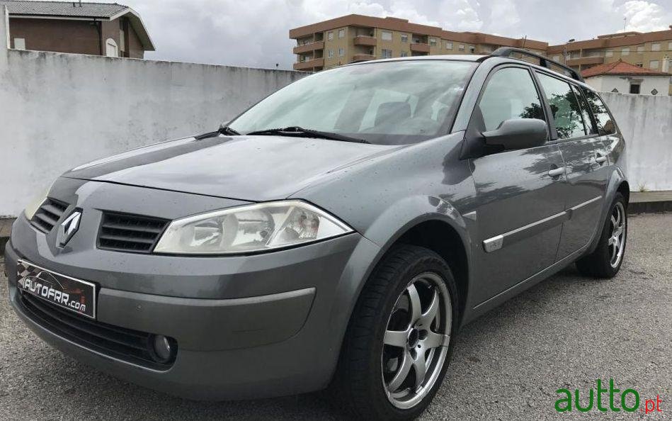 2004' Renault Megane Break photo #3