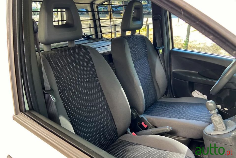 2009' Fiat Panda photo #4