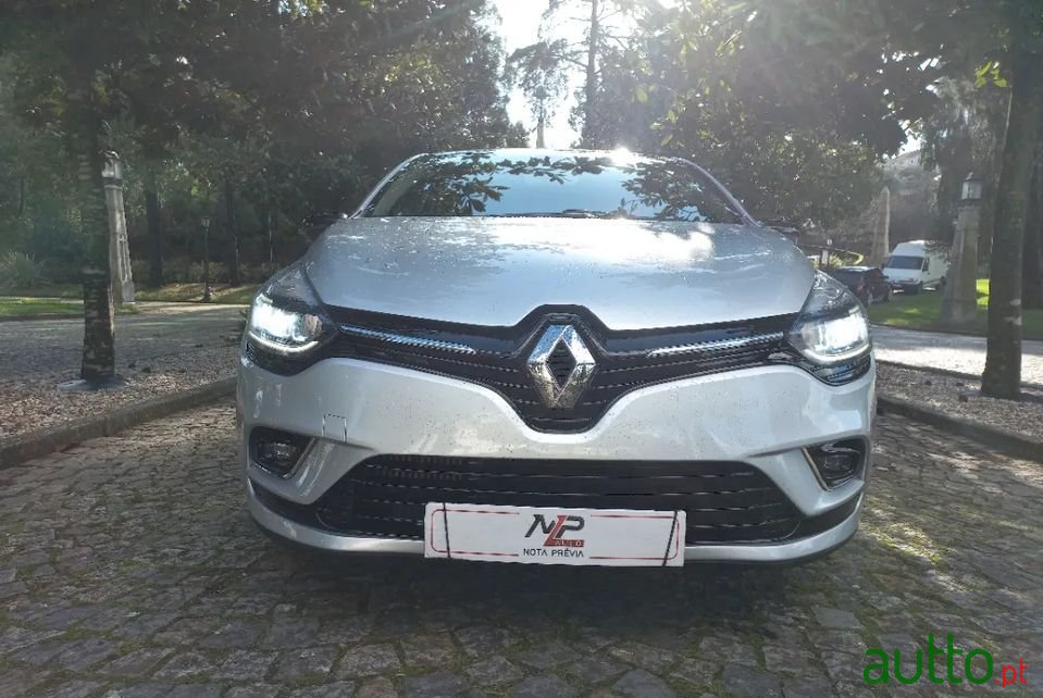 2017' Renault Clio photo #3