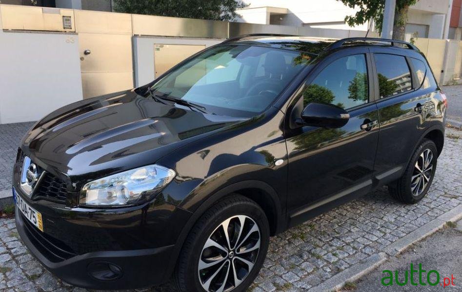 2013' Nissan Qashqai photo #1