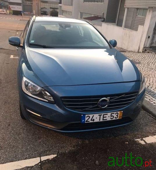 2013' Volvo V60 D2 photo #1