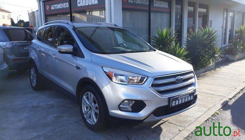 2017' Ford Kuga photo #2