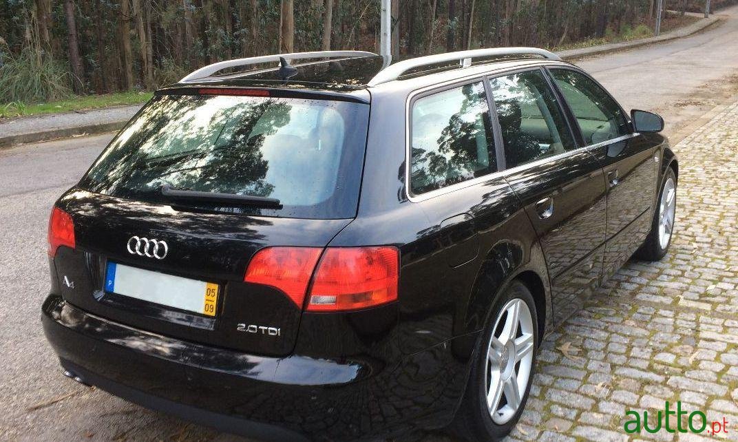 2005' Audi A4 Avant photo #2
