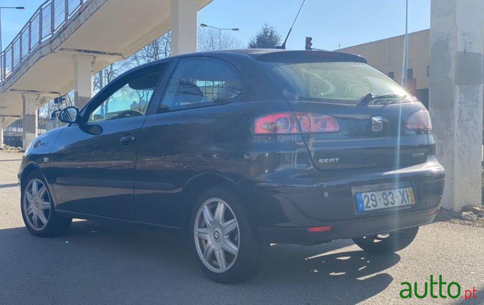 2004' SEAT Ibiza photo #3