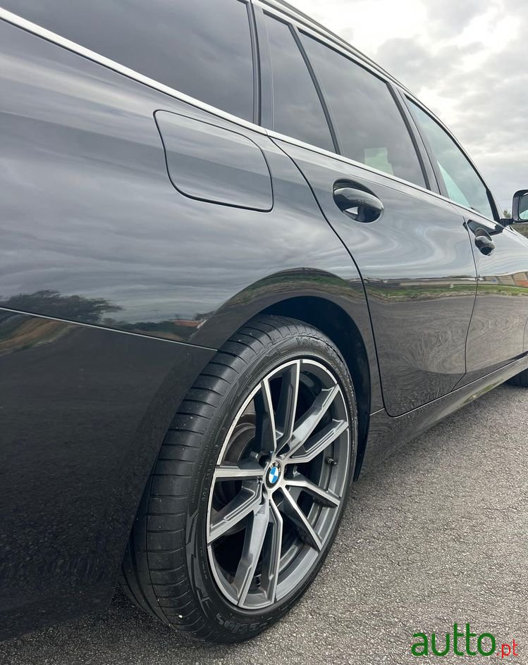 2020' BMW Série 3 photo #5