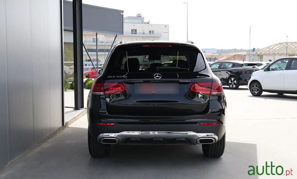 2021' Mercedes-Benz Classe Glc E 4Matic photo #4