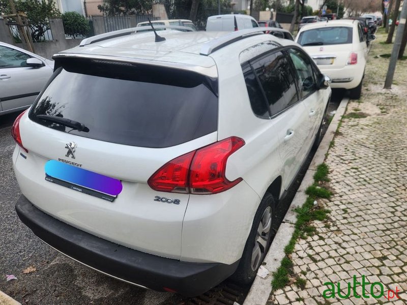2015' Peugeot 2008 photo #6