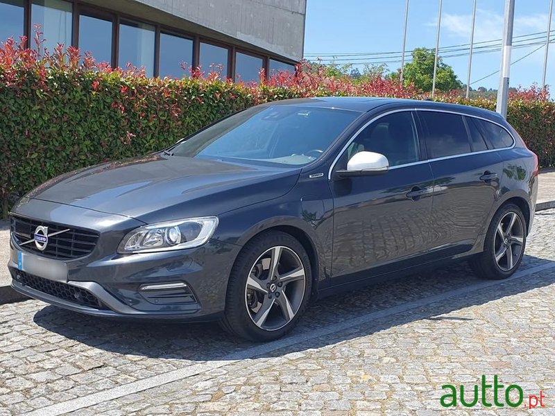 2015' Volvo V60 photo #1
