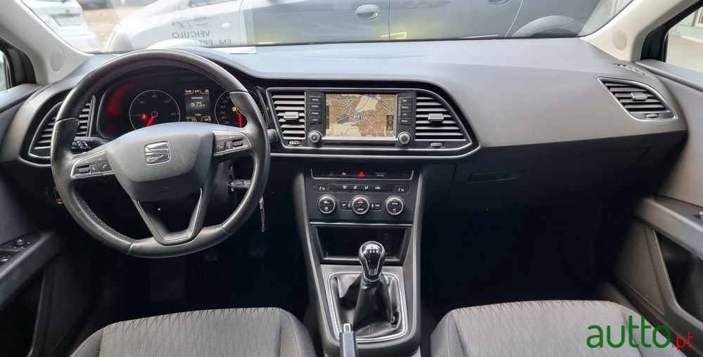 2016' SEAT Leon St photo #3