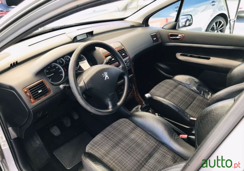 2002' Peugeot 307 photo #3