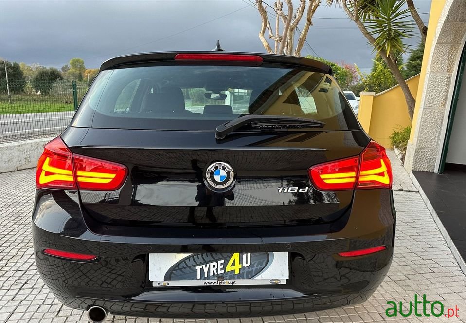 2015' BMW 116 photo #3