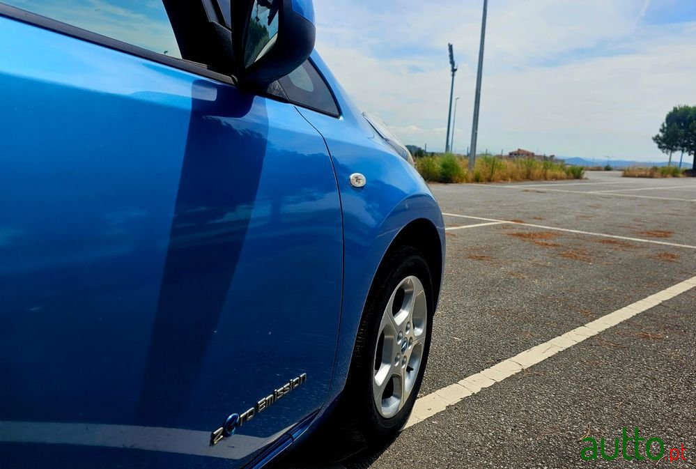 2011' Nissan Leaf Standard photo #6