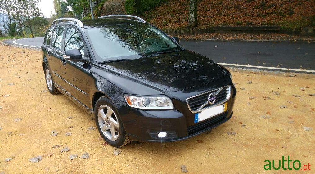 2012' Volvo V50 1.6 D photo #1