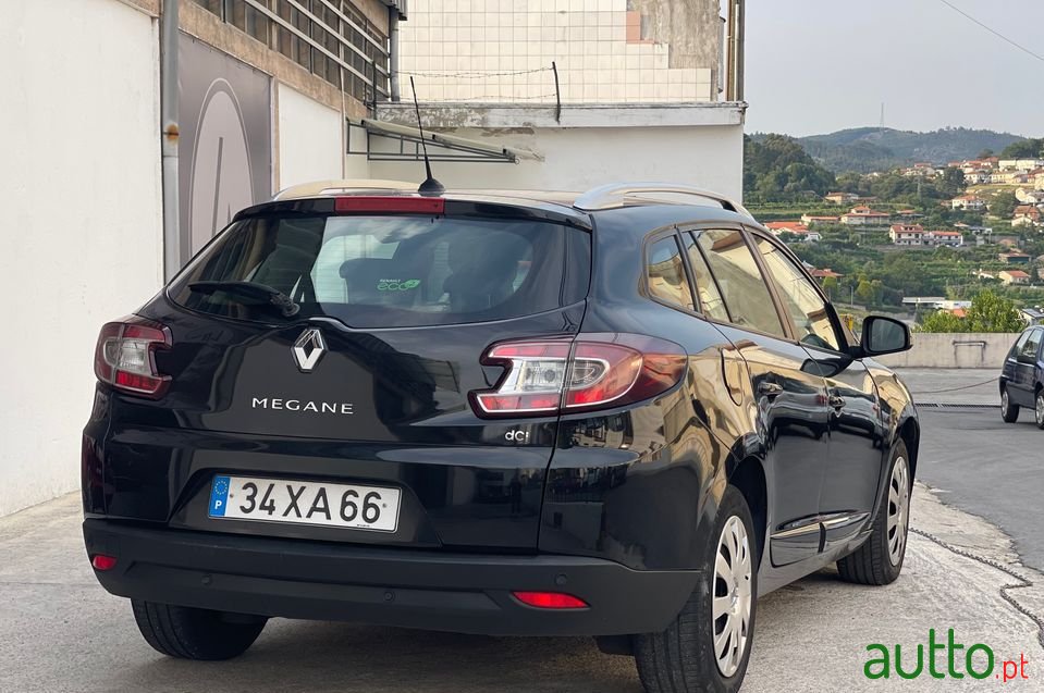 2014' Renault Megane Sport Tourer photo #4