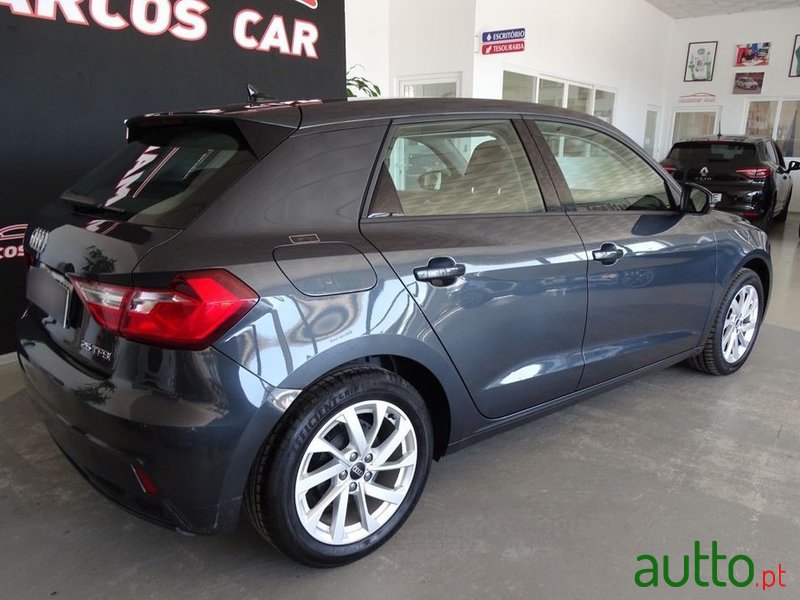 2021' Audi A1 Sportback photo #5