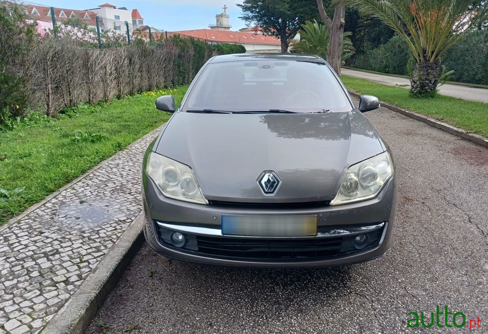 2007' Renault Laguna photo #2