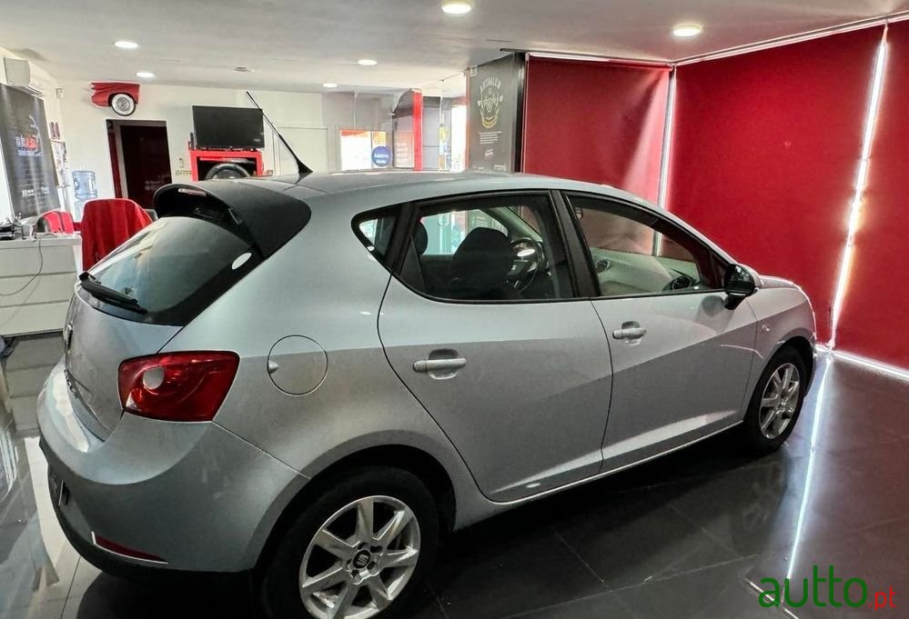 2010' SEAT Ibiza 1.2 Tdi Style Dpf photo #4