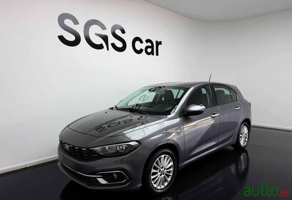 2022' Fiat Tipo 1.3 Multijet Life photo #1