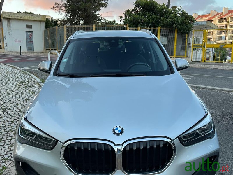 2019' BMW X1 18 d sDrive photo #1