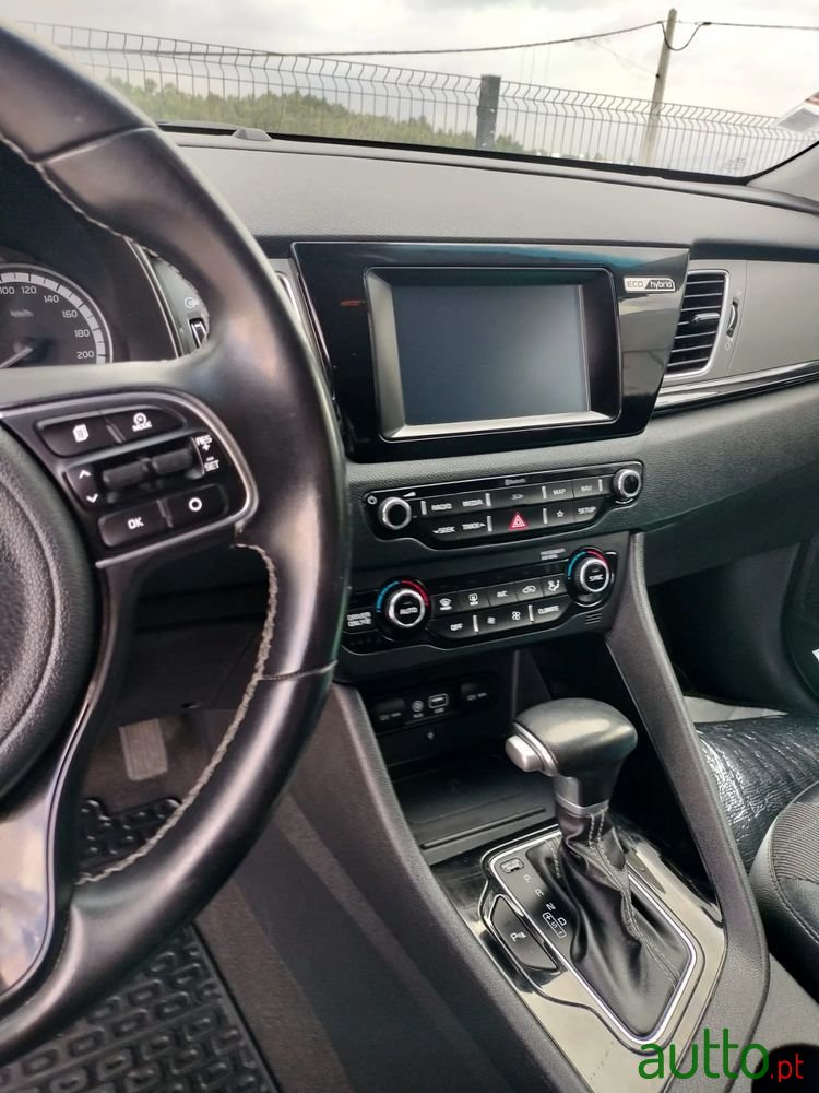 2018' Kia Niro 1.6 Gdi Hev photo #5