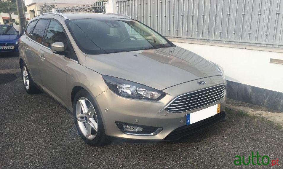 2015' Ford Focus Sw photo #3