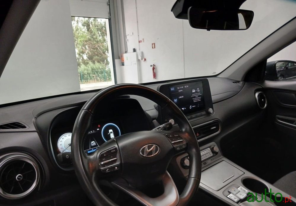 2023' Hyundai Kauai 64 Kwh Premium photo #5