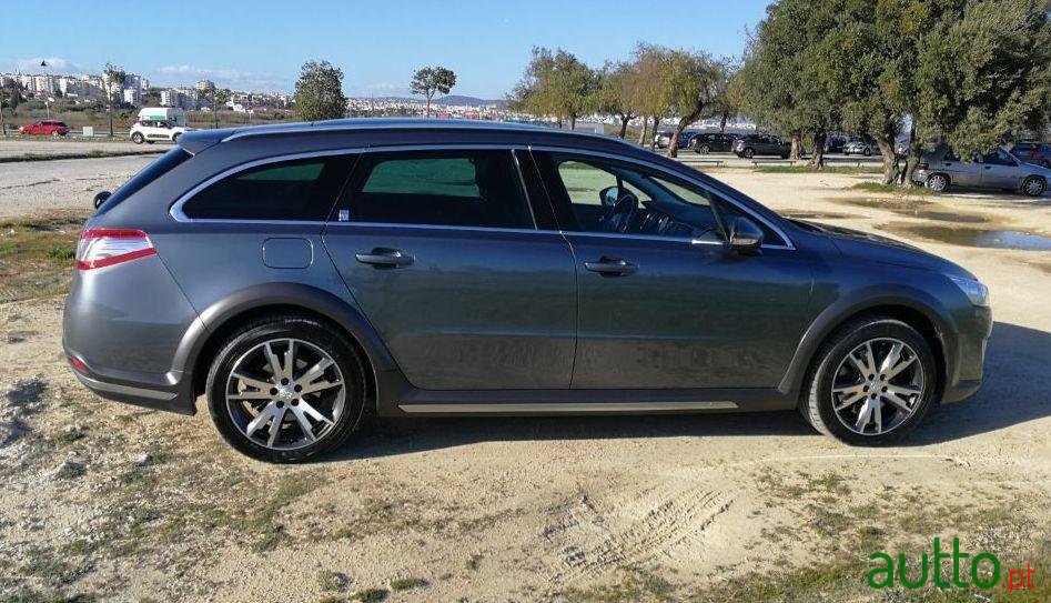 2013' Peugeot 508-Rxh Hybrid4 photo #3