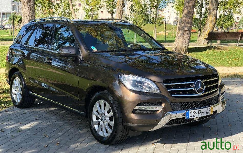 2014' Mercedes-Benz Ml-250 photo #2