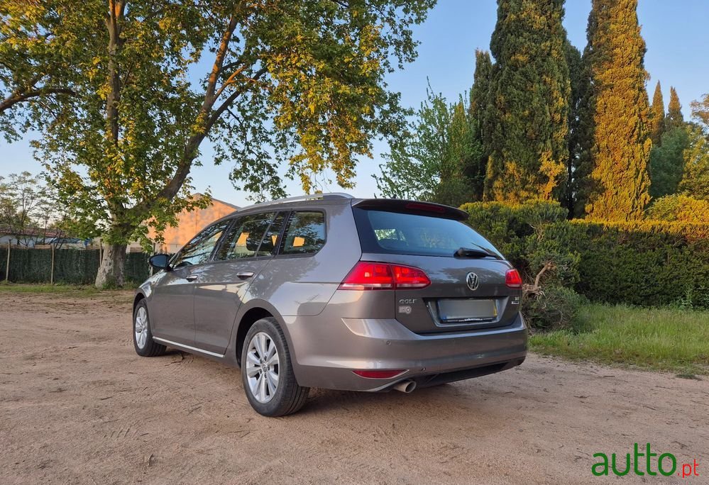 2015' Volkswagen Golf Variant photo #5