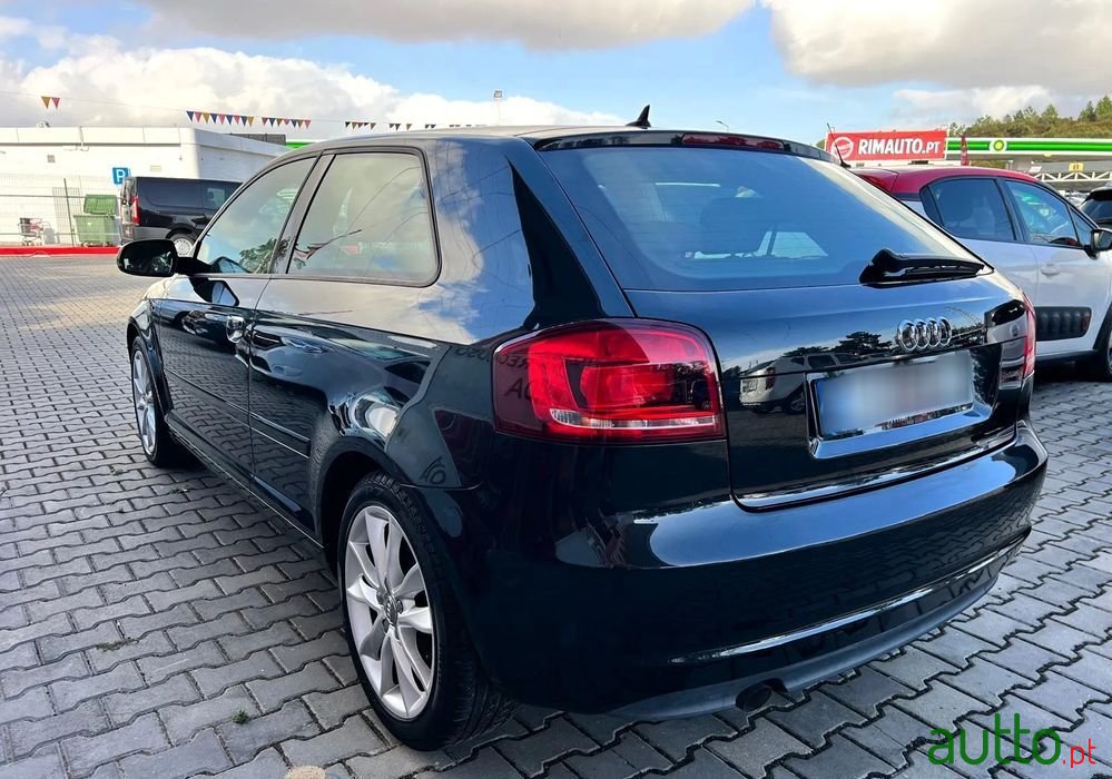 2011' Audi A3 1.6 Tdi Sport photo #3