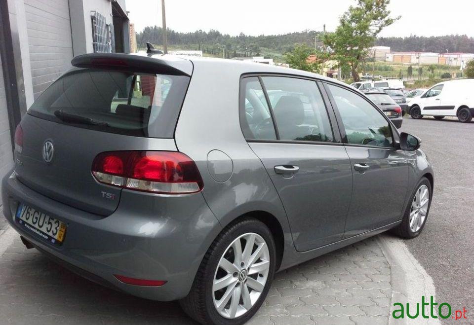 2008' Volkswagen Golf photo #1