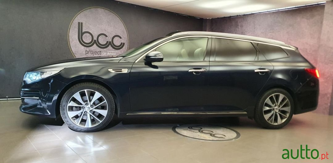 2017' Kia Optima Sw photo #3