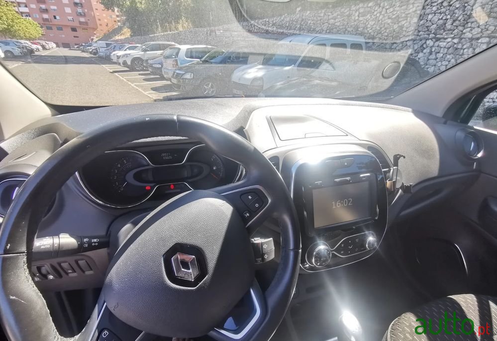 2018' Renault Captur photo #5