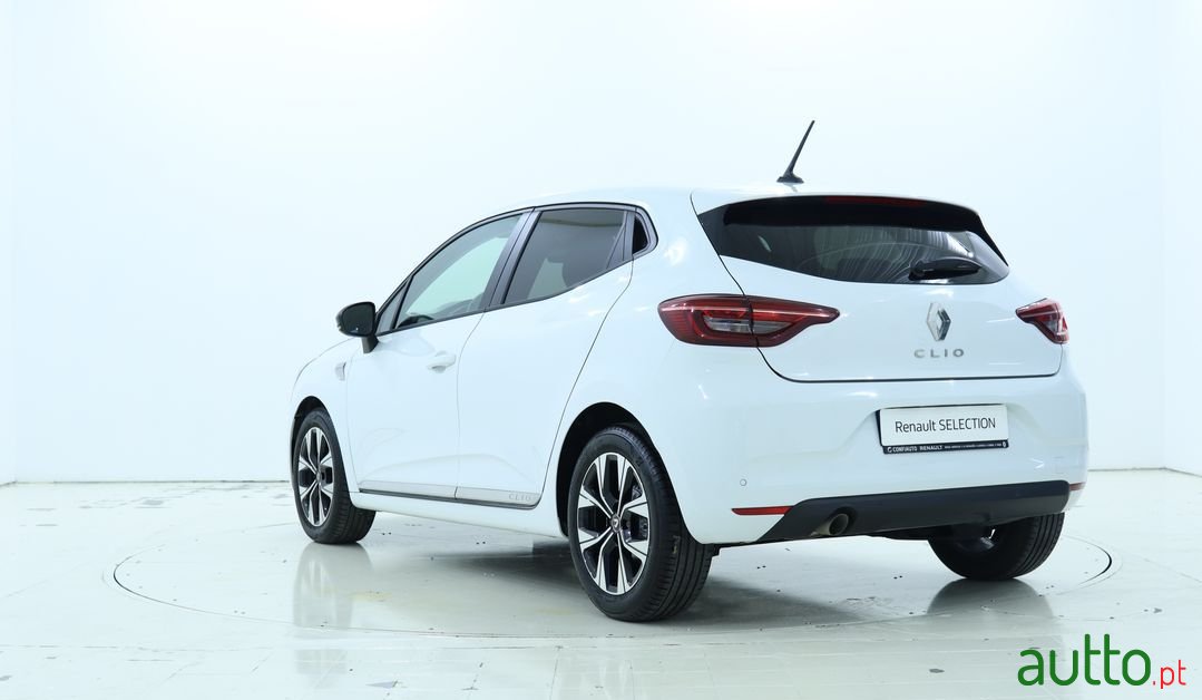 2021' Renault Clio photo #5